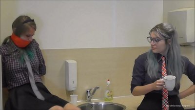 Naadik / gigapos ug gibusalan / babaye sa kasakit